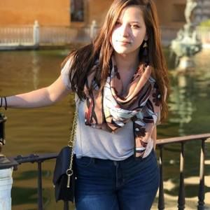 Meet your Posher, Kayla